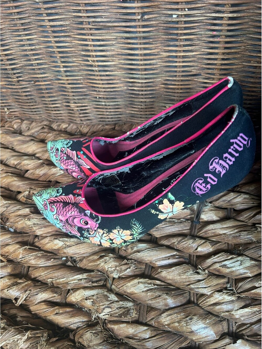 Ed Hardy embroidered pointed flats